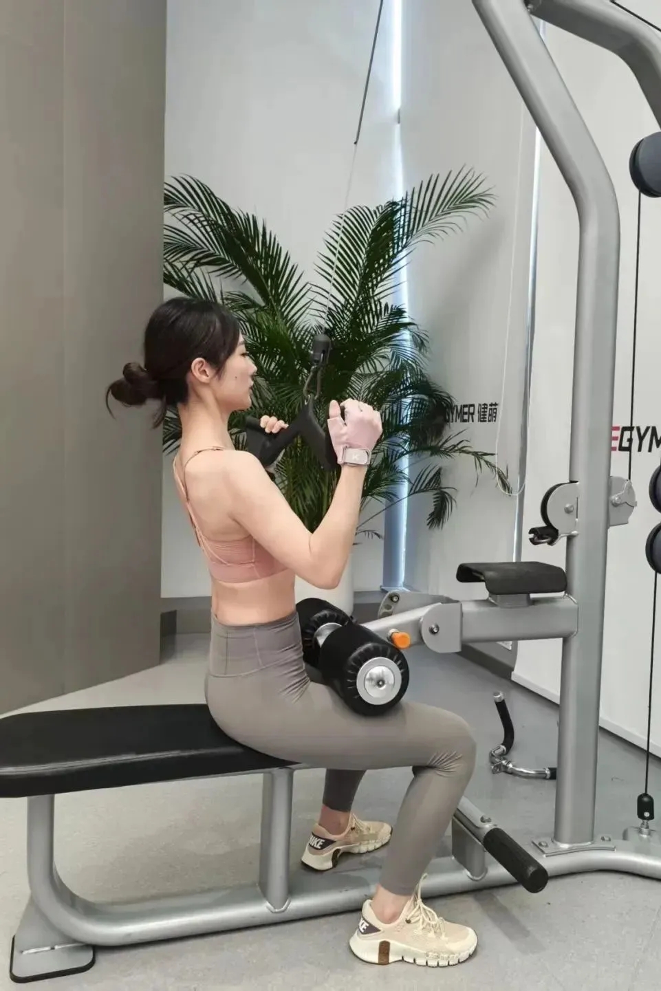 1741672888206404.jpg 640.webp (8).jpg
